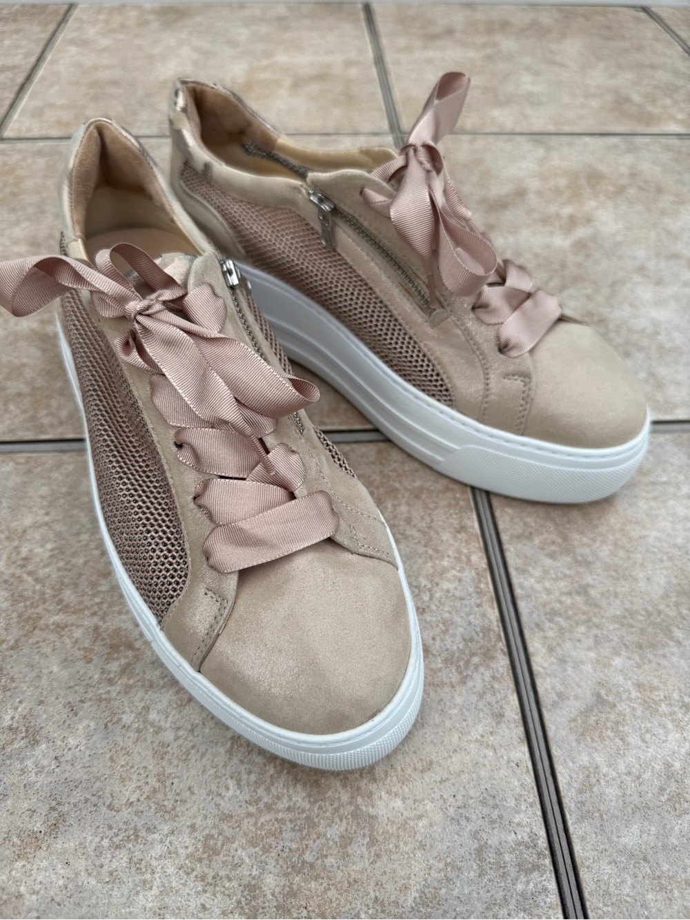 Softwaves Women's Casual Platform Sneakers - Picture 7 of 13